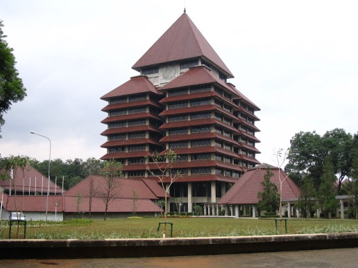 Universidad_Indonesia_Edificio_Administrativo